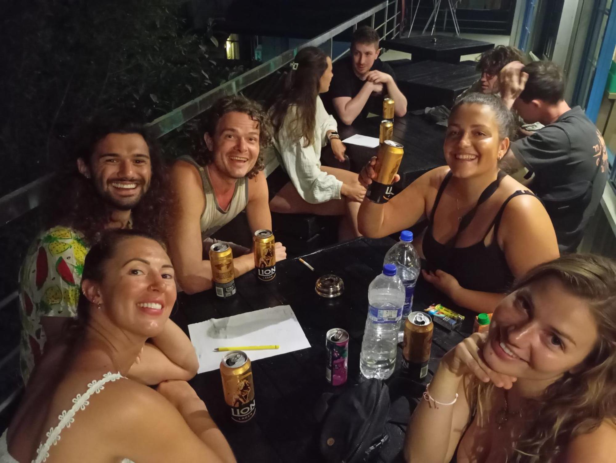 Hangover Hostels אלה מראה חיצוני תמונה