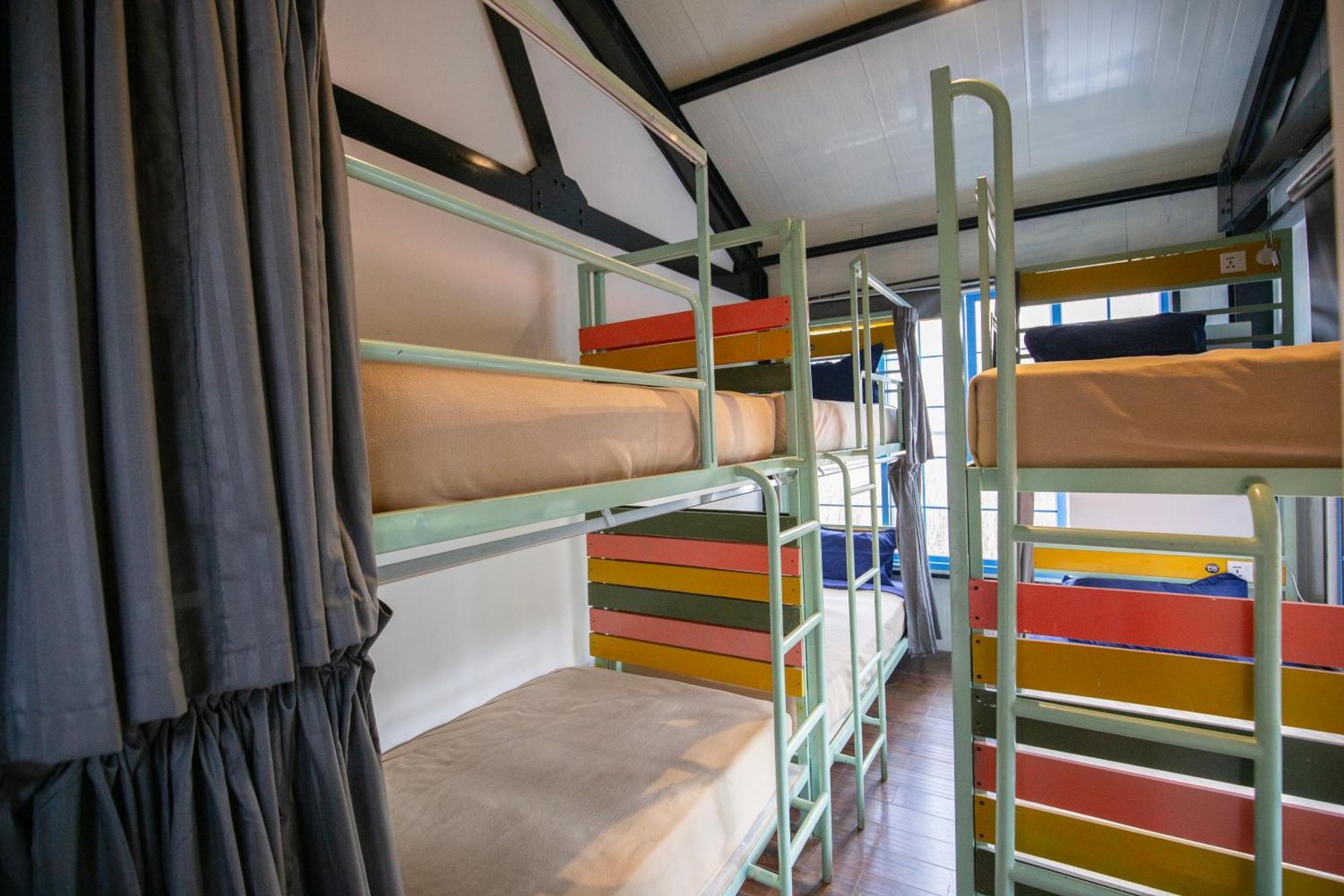 Hangover Hostels אלה מראה חיצוני תמונה