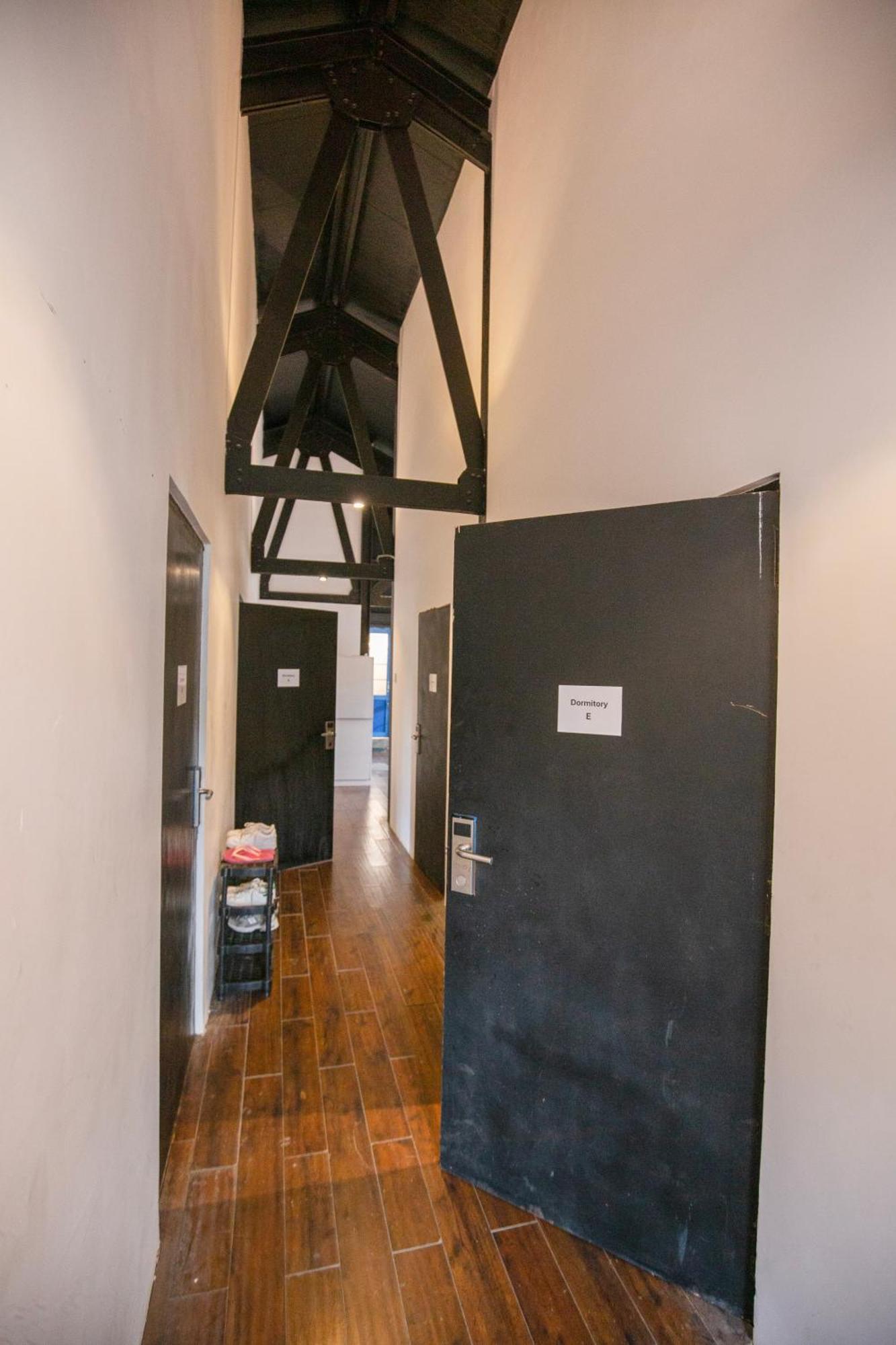 Hangover Hostels אלה מראה חיצוני תמונה