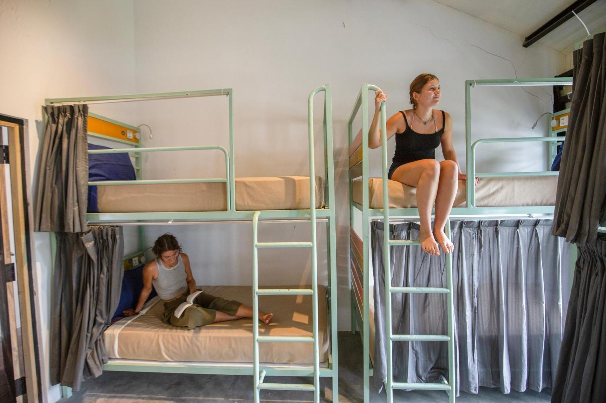 Hangover Hostels אלה מראה חיצוני תמונה